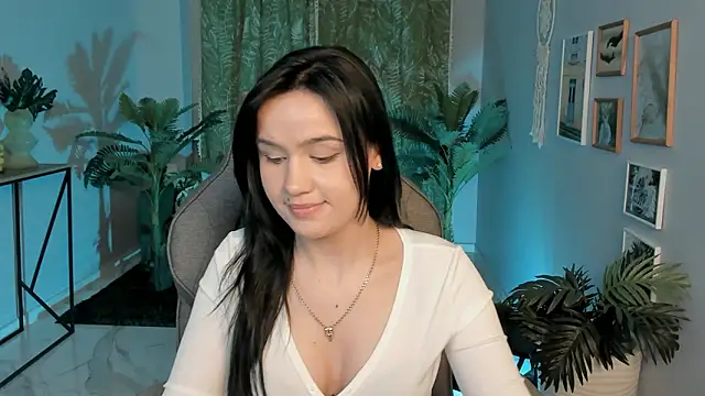 MonicaFarmer's cam snapshot