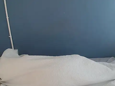 Sweet-Bella17's cam snapshot