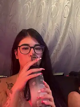 Dannii-'s cam snapshot