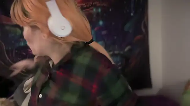 FRRANNKIE live sex cam