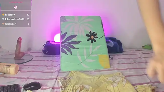 lustlunna's cam snapshot