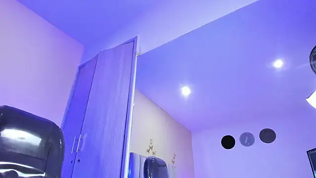 Emma_Hearts's cam snapshot