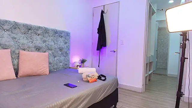 Samanta-Rose's cam snapshot