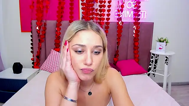 MIla_Stunning's cam snapshot