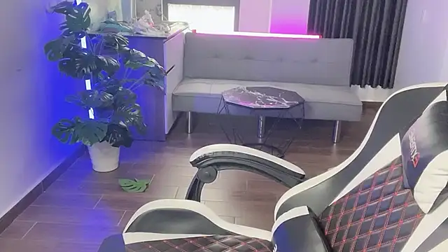 Ni-Ni_2K live sex cam