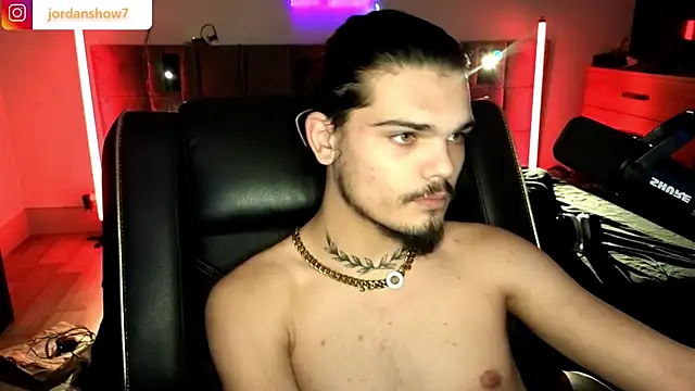 JordanShow live sex cam
