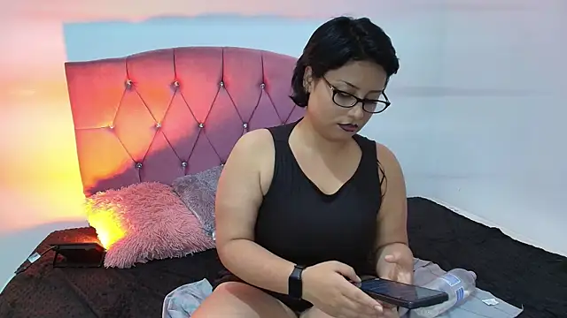 Angelic_17's cam snapshot