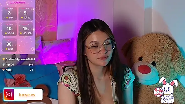 LucyEvans_'s cam snapshot