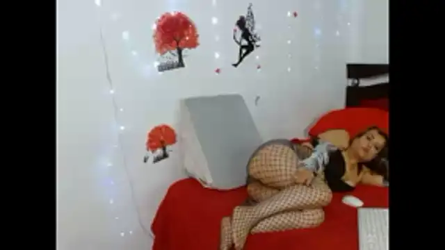 Lady_16's cam snapshot