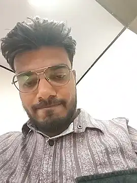 hotbullforgirlz's cam snapshot