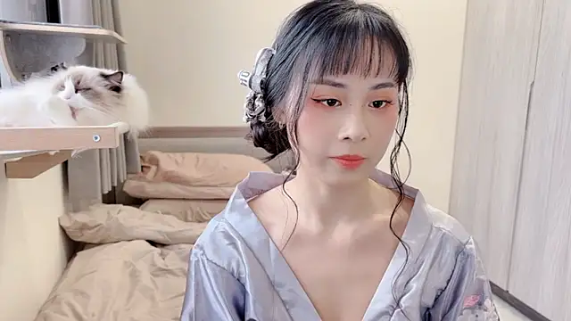 BabyOneDaily's cam snapshot