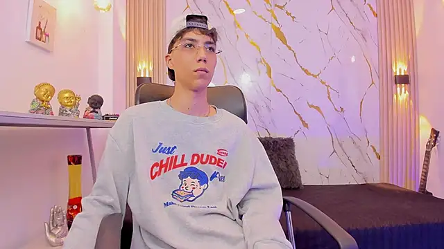 Nikolay_Gregori's cam snapshot