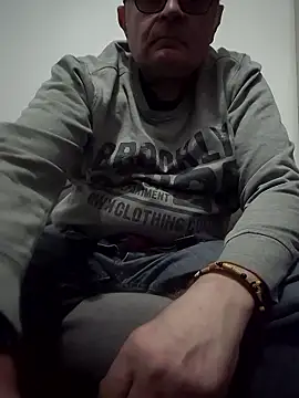 Bretoncool live sex cam