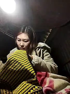 Yiyoongg's cam snapshot