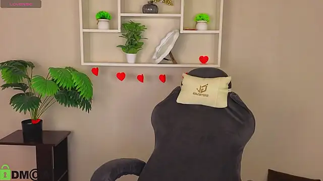 Miche1le_Allenne's cam snapshot