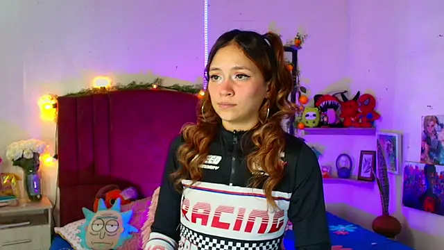 alisson_zafiro_'s cam snapshot