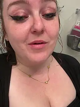 BambiKitty live sex cam