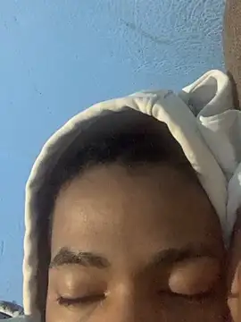 mondacuo3000 live sex cam