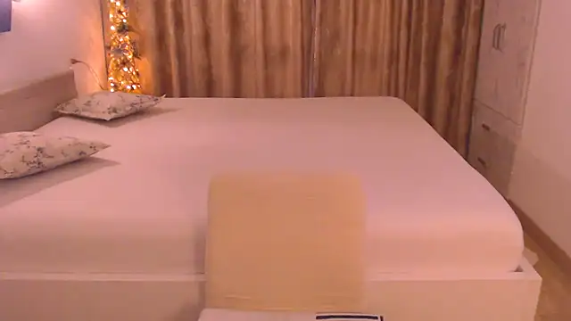 Raisshy live sex cam