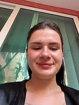 MiraReach live sex cam