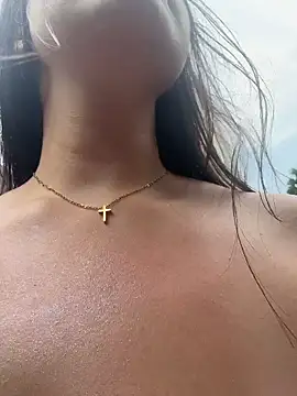 KiraSunshine live sex cam