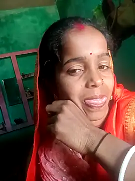 Alisha_beby143's cam snapshot