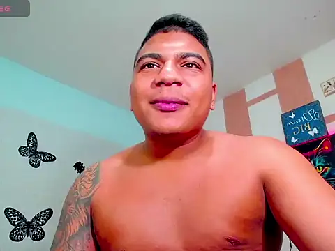 BradKamil's cam snapshot