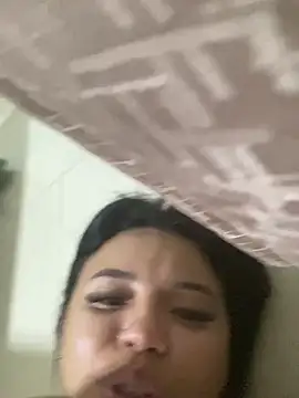 Lucy_strong1's cam snapshot