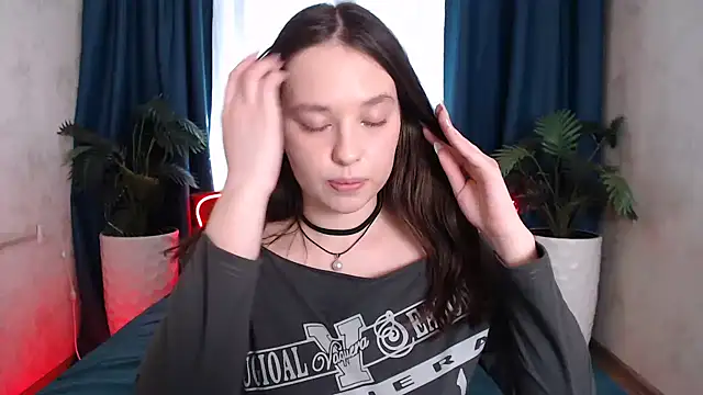 PureLedy's cam snapshot