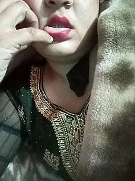 Priya_089 live sex cam