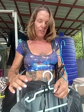 mommyselenafit_ live sex cam