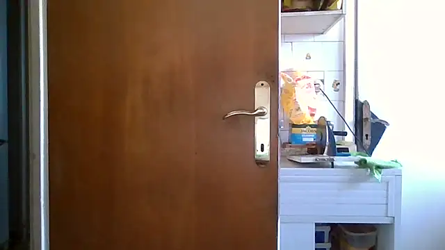 mariusica1@xh live sex cam