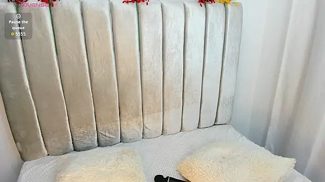 aurora_johnson_ live sex cam