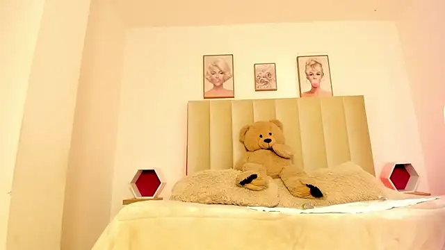 MissCattleya's cam snapshot