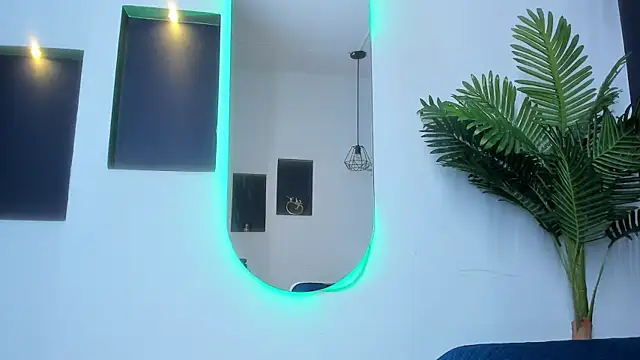 GrettaRouse's cam snapshot