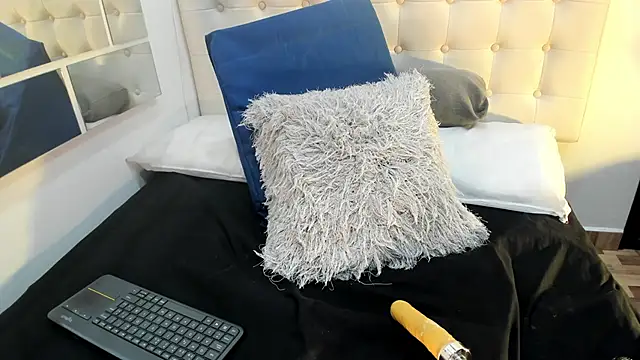 MiaEvans0's cam snapshot