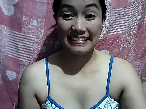 CreamyPussy30's cam snapshot