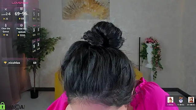 FlirtyAura's cam snapshot