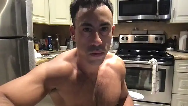 BigGuyMuscle's cam snapshot