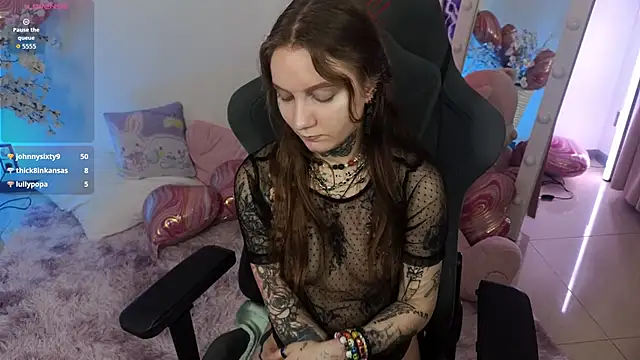 Lappyloo's cam snapshot