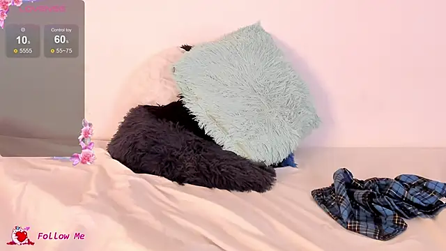 Briana_Goldd's cam snapshot