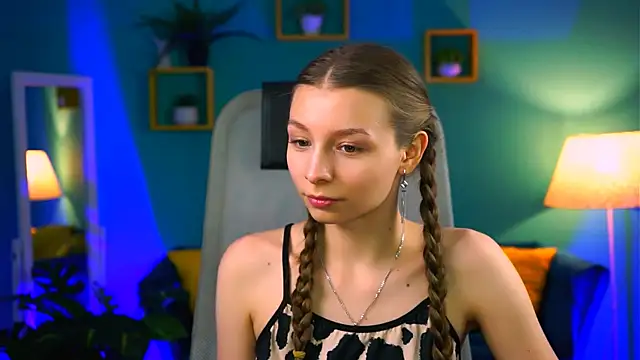 JulieDaniel's cam snapshot