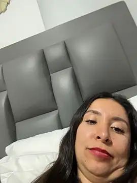 emely_sexx20 live sex cam