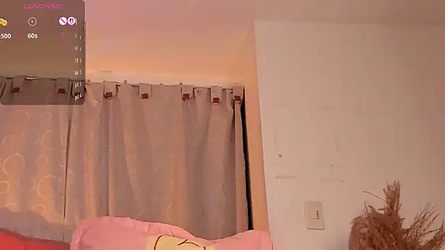 charlotte-Love09 live sex cam