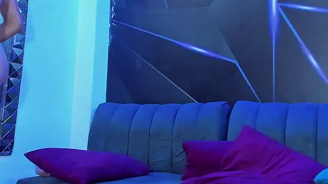 Plays_cloe_sex live sex cam