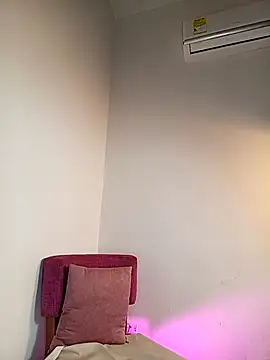 KITY_HILL live sex cam