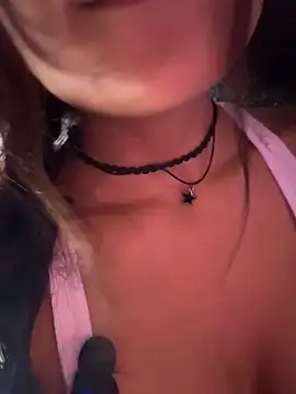 lunita85's cam snapshot