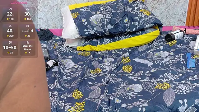 matureahomegirl's cam snapshot