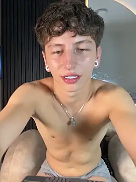 ARON_LUXX's cam snapshot