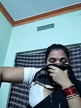 bhavyasri_55's cam snapshot